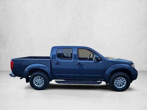 Used 2021 Nissan Frontier SV AWD/4WD image 4