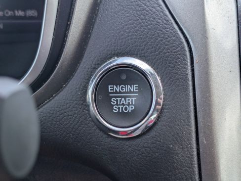 Used 2019 Ford Fusion SEL FWD image 28