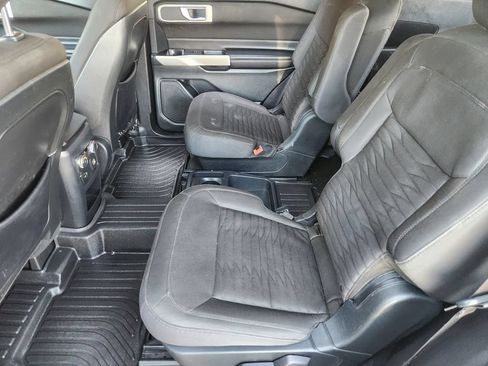 Used 2020 Ford Explorer XLT RWD image 31