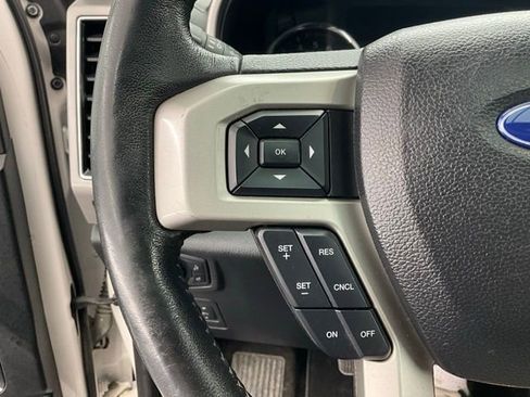 Used 2018 Ford F150 Lariat w/ Equipment Group 502A Luxury AWD/4WD image 18