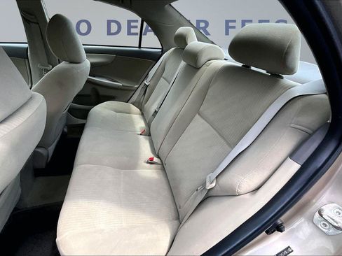 Used 2010 Toyota Corolla LE FWD image 18