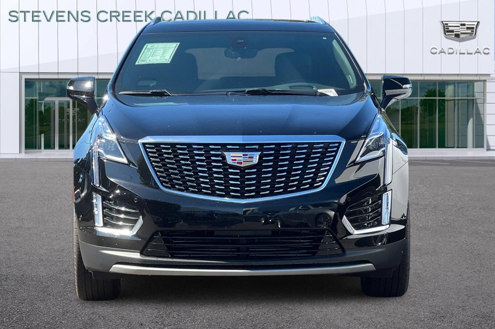 Used 2025 Cadillac XT5 Premium Luxury w/ Technology Package AWD/4WD image 8