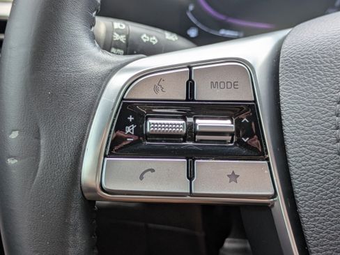 Used 2024 Kia Telluride EX w/ EX Captain's Chair Package FWD image 32