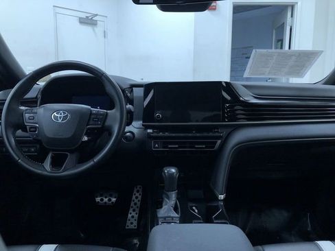 Certified 2025 Toyota Camry SE image 17