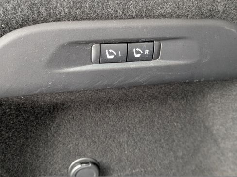 Used 2023 INFINITI QX60 Sensory w/ Vision Package image 11