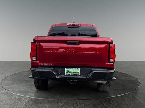 Used 2025 Chevrolet Colorado Z71 w/ Technology Package AWD/4WD image 8