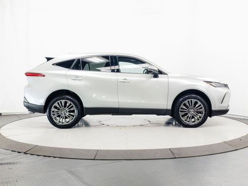 Certified 2023 Toyota Venza Limited AWD/4WD image 13