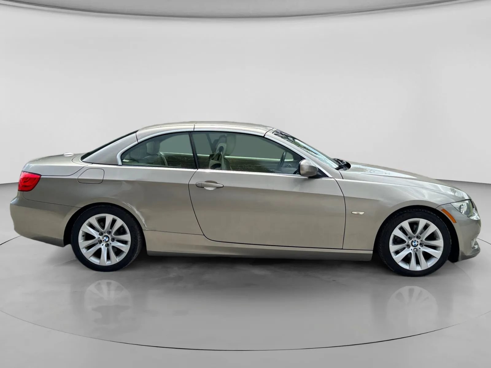Used 2011 BMW 328i Convertible RWD image 6