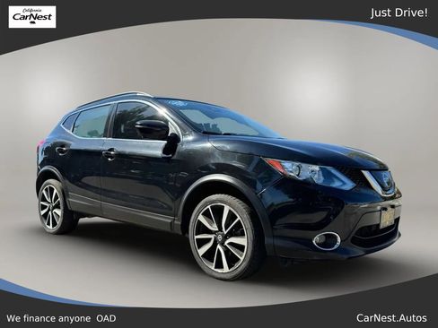 Used 2018 Nissan Rogue Sport SL w/ SL Premium Package image 1