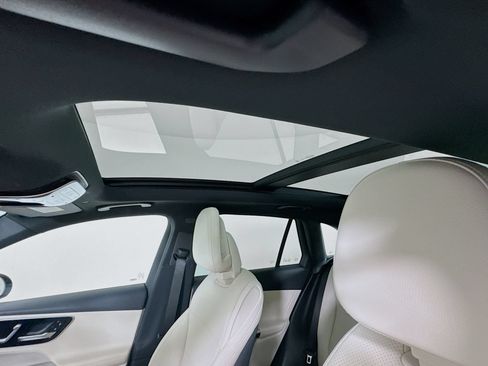Certified 2026 Mercedes-Benz GLC 300 4MATIC image 24
