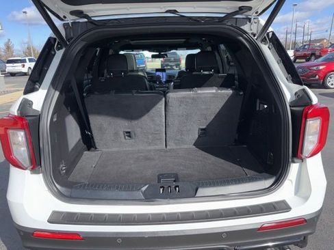 Used 2020 Ford Explorer ST w/ Premium Technology Package image 17