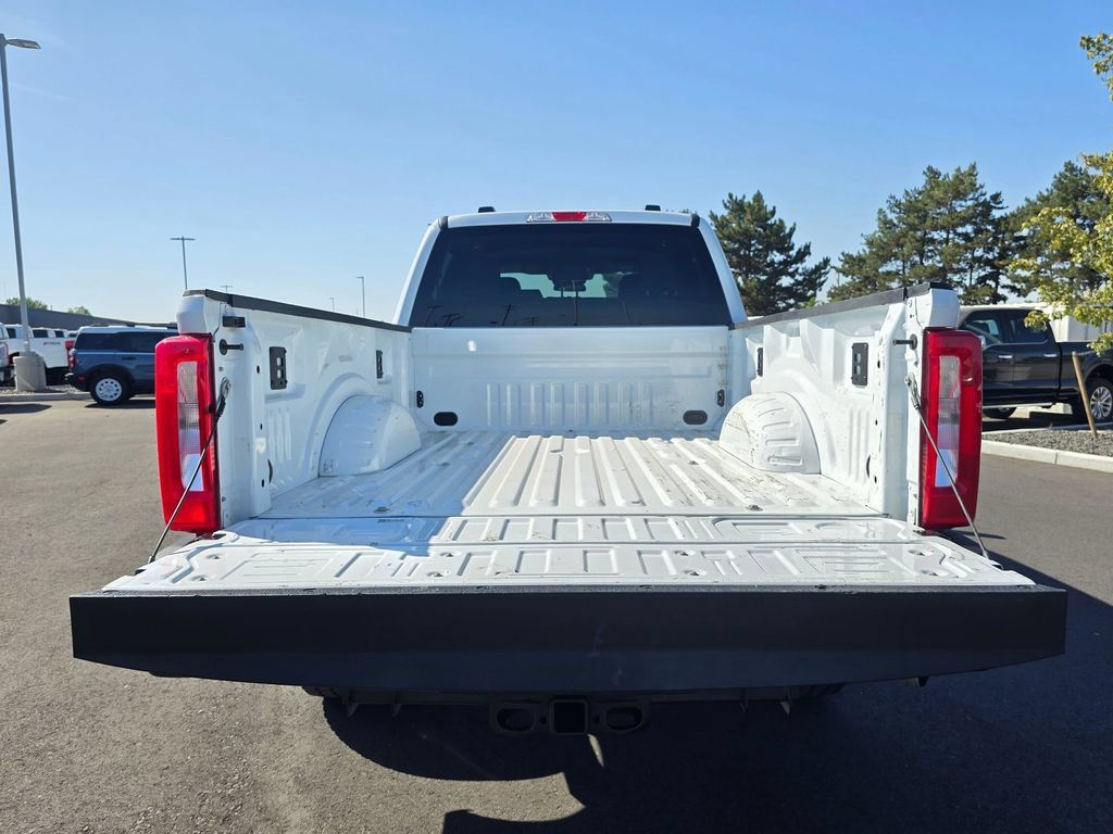 Used 2025 Ford F250 XLT w/ FX4 Off-Road Package AWD/4WD image 31