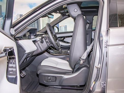 New 2026 Land Rover Range Rover Evoque Dynamic SE image 20