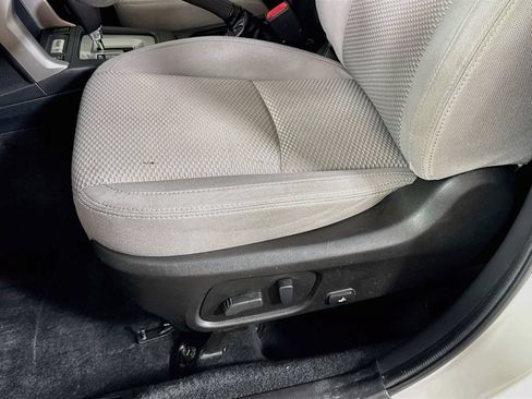Used 2018 Subaru Forester 2.5i Premium AWD/4WD image 23
