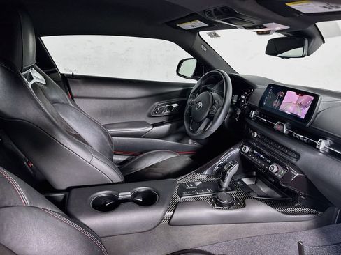 Used 2022 Toyota Supra w/ Safety & Technology Package RWD image 30