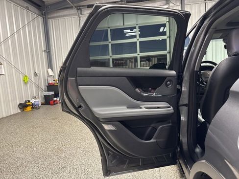 Used 2022 Lincoln Corsair Reserve w/ Luxury Package image 20