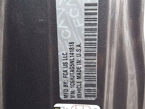 Certified 2022 Jeep Gladiator Sport image 18