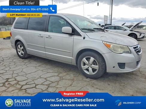 Used 2010 Volkswagen Routan SE image 5