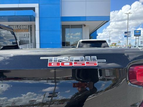 Used 2024 Chevrolet Silverado 1500 LT Trail Boss w/ Convenience Package II image 19