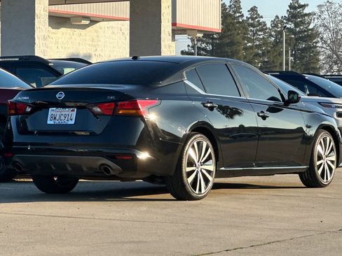 Used 2020 Nissan Altima 2.5 SR image 3