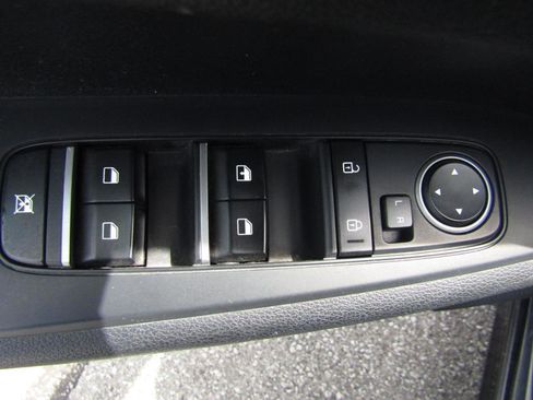 Used 2019 Kia Forte LXS FWD image 11