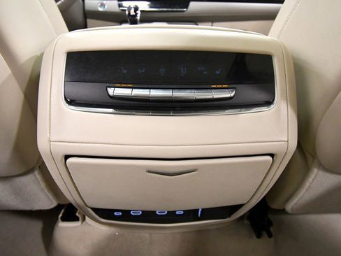 Used 2024 Cadillac Escalade ESV Sport Platinum AWD/4WD image 19