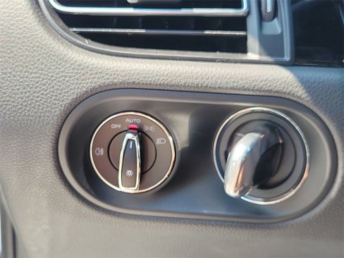 Used 2025 Porsche Macan image 29