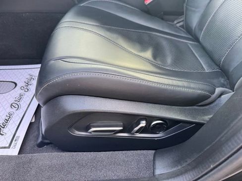 Used 2025 Acura TLX w/ Technology Package image 8