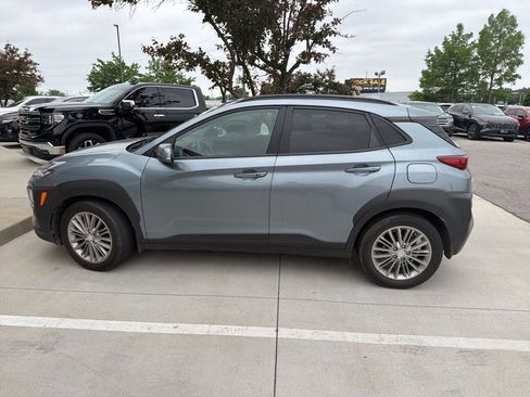 Used 2019 Hyundai Kona SEL w/ SEL Tech Package 02 FWD image 3