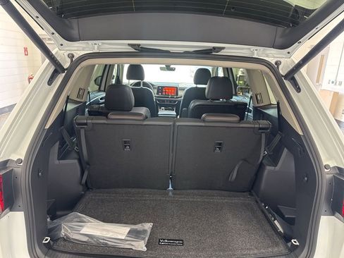 New 2026 Volkswagen Atlas Peak Edition AWD/4WD image 12