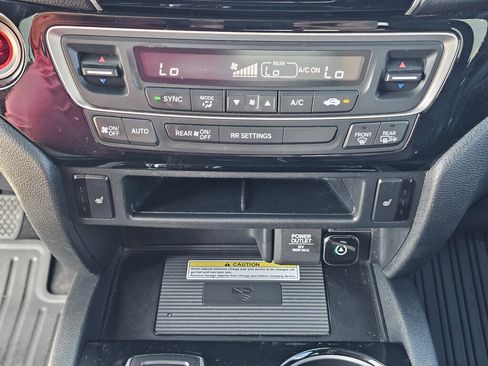 Used 2022 Honda Ridgeline Black Edition image 32