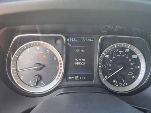 Used 2019 Nissan Titan Platinum Reserve RWD image 34