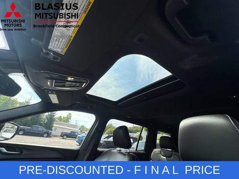 Used 2023 Jeep Grand Cherokee L Laredo AWD/4WD image 12