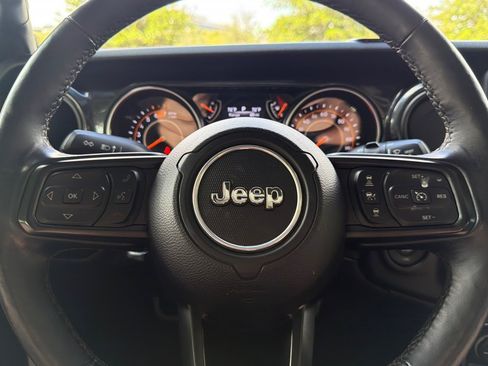Used 2020 Jeep Wrangler Unlimited Sport AWD/4WD image 28