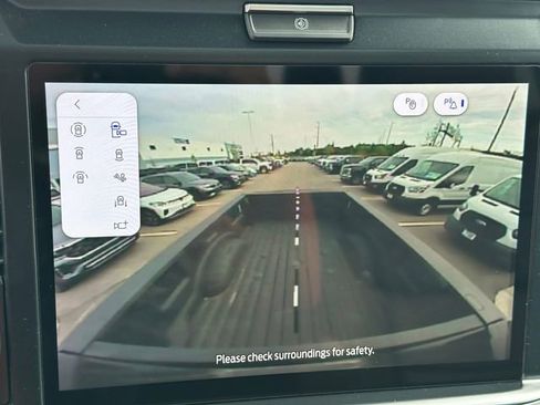 Used 2025 Ford F250 Platinum image 27