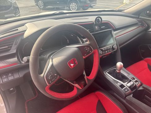 Used 2021 Honda Civic Type R image 9