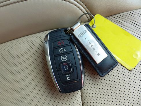 Used 2020 Lincoln MKZ Reserve w/ Elements Package image 48