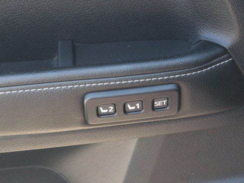 Used 2014 Toyota 4Runner Limited AWD/4WD image 14