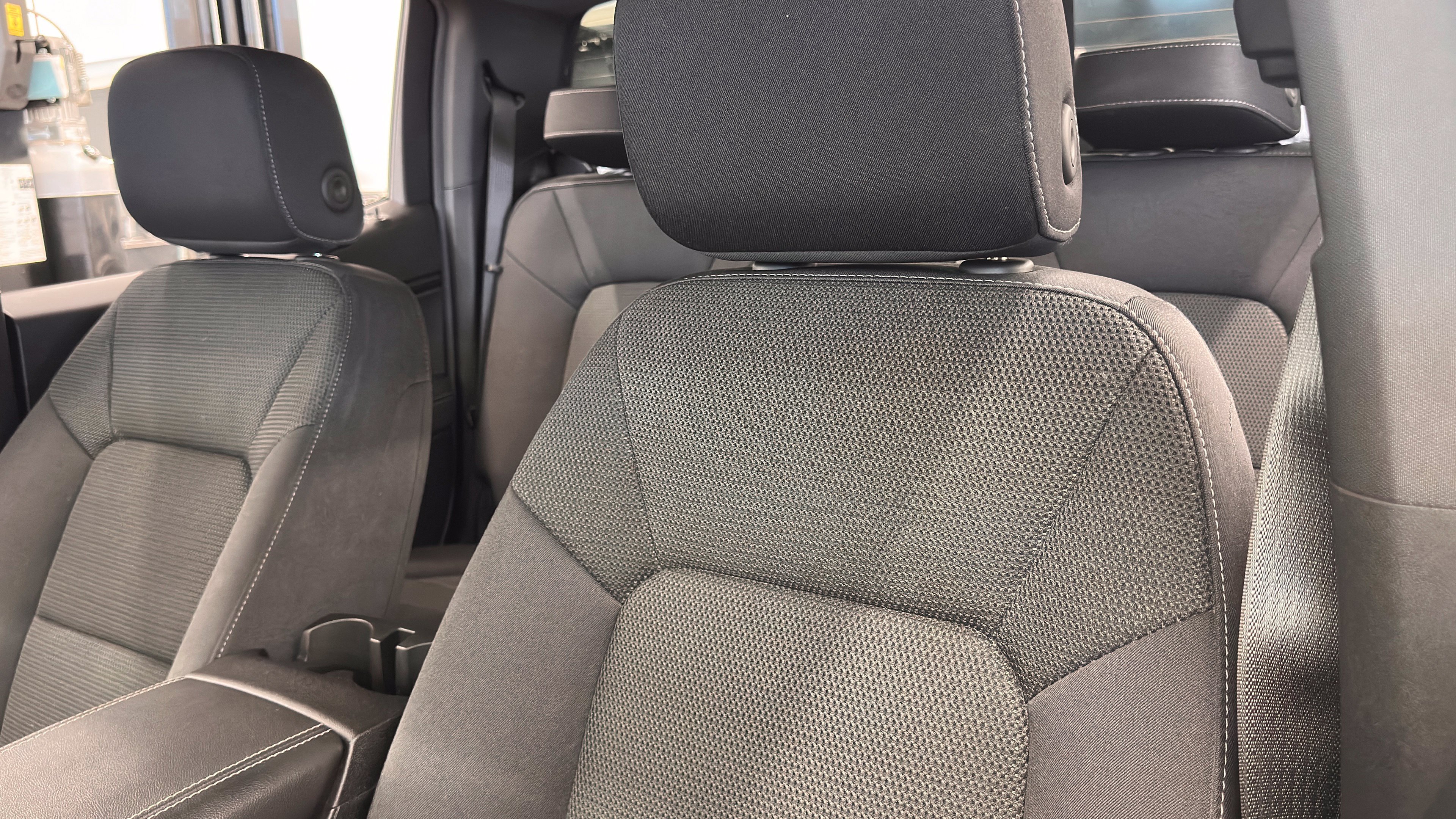 Used 2026 GMC Canyon Elevation RWD image 5