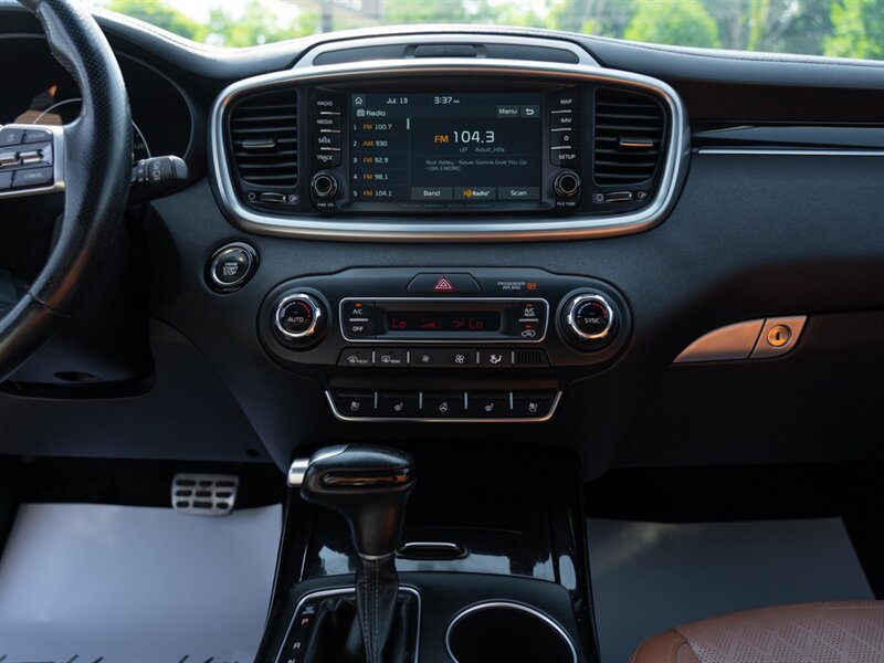 Used 2019 Kia Sorento SX AWD/4WD image 32