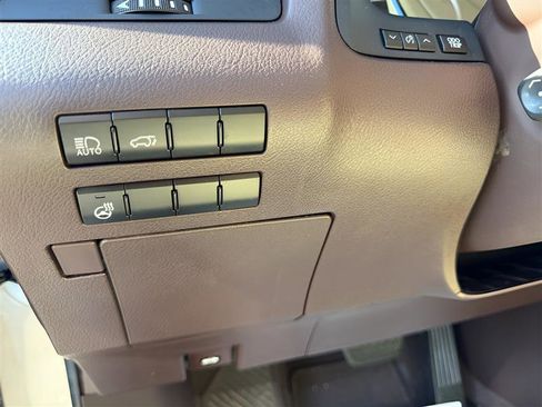 Used 2020 Lexus RX 350L FWD image 24