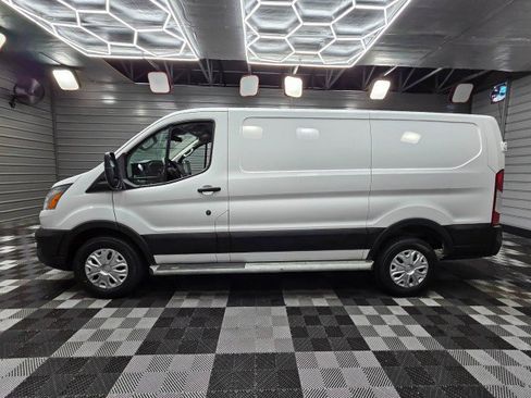 Used 2021 Ford Transit 250 Low Roof w/ Exterior Upgrade Package RWD image 9