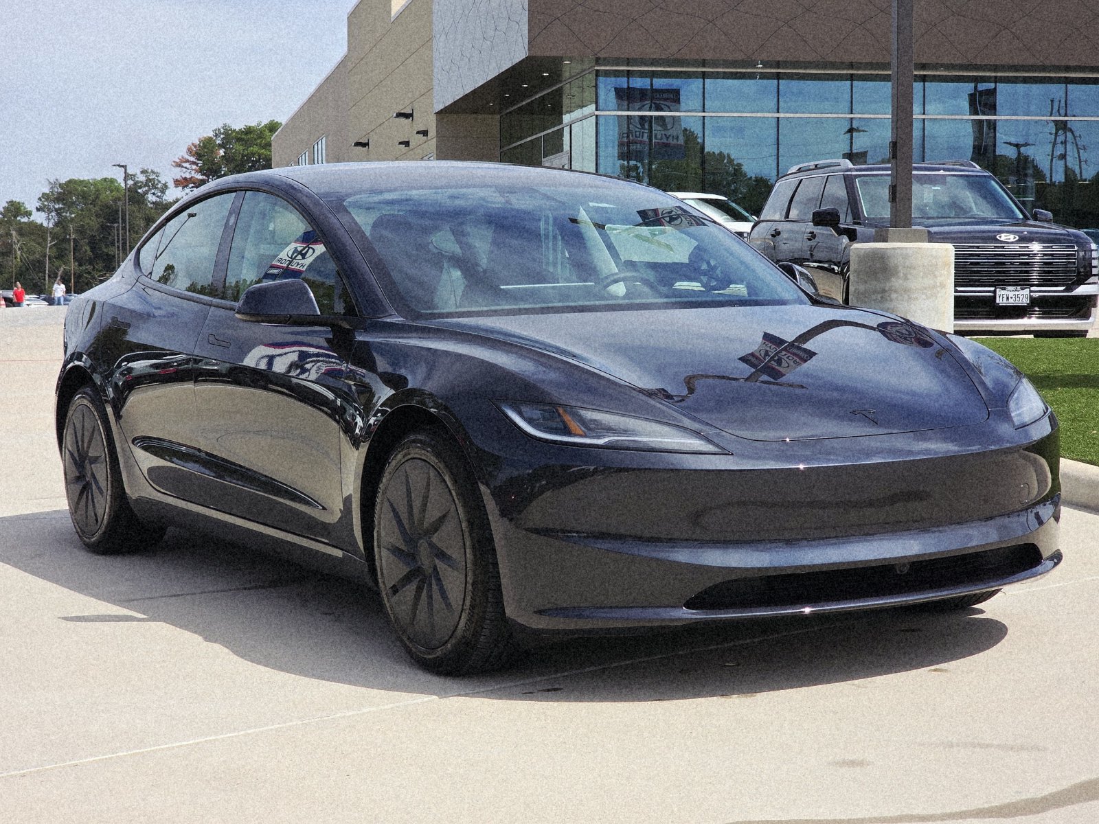 Used 2026 Tesla Model 3 RWD image 3