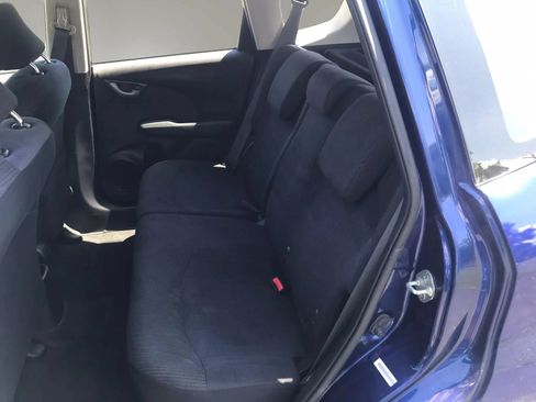 Used 2013 Honda Fit Sport image 29