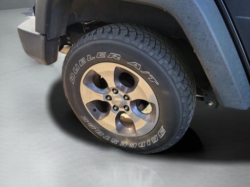 Used 2017 Jeep Wrangler Unlimited Sport w/ Max Tow Package image 20