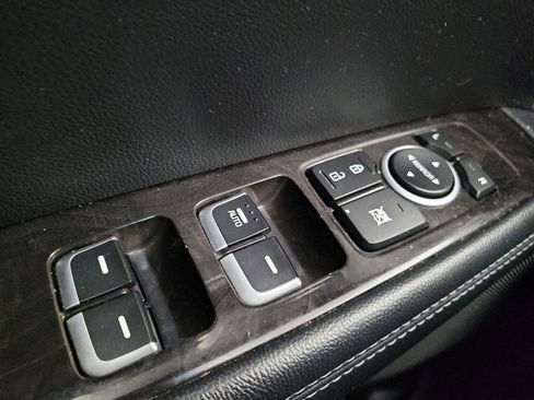 Used 2018 Kia Sorento LX image 27