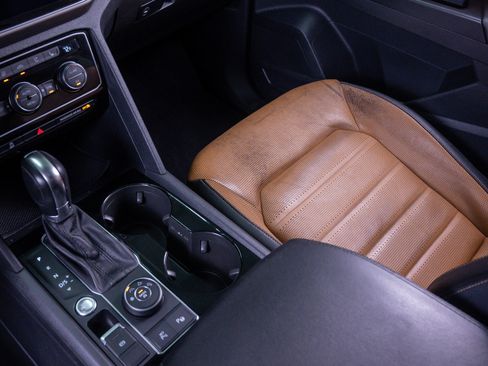 Used 2019 Volkswagen Atlas SEL Premium image 29