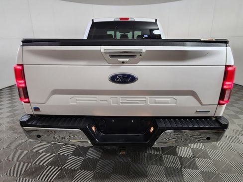 Used 2019 Ford F150 Lariat w/ Equipment Group 502A Luxury AWD/4WD image 6