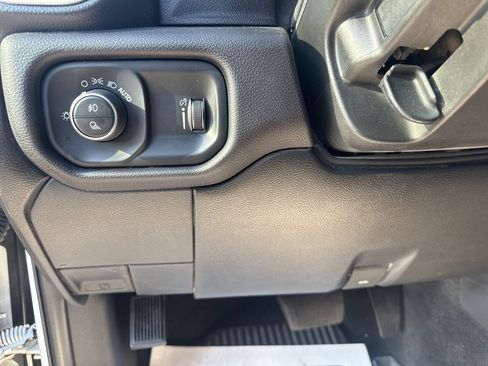 Used 2023 RAM 2500 Big Horn w/ Level 1 Equipment Group image 32