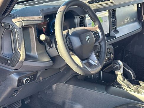 New 2025 Ford Bronco Badlands AWD/4WD image 16
